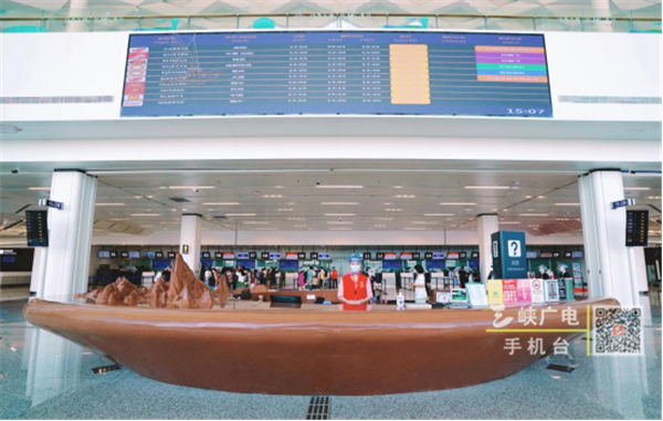 新闻稿 迎战暑运：三峡机场多措并举 全面提升服务品质451.png